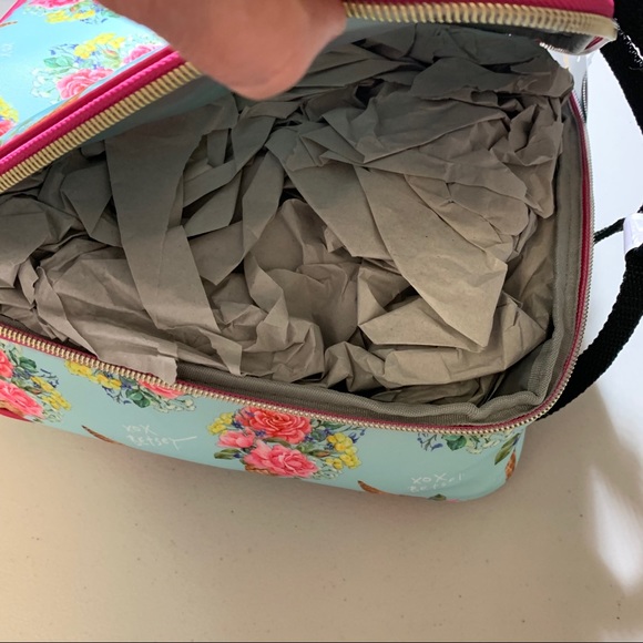 NWT Betsy Johnson Lunch Tote - Picture 5 of 6